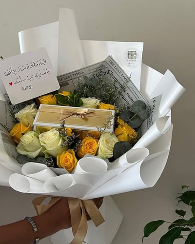 باقة ورد بالاضافه الى شوكلاتة بستاني