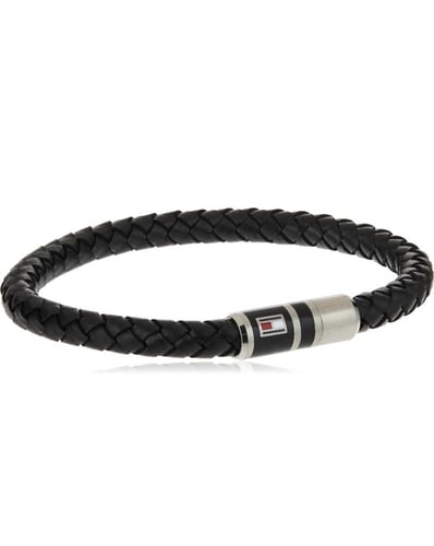 تنسيق كيس تومي مع اسواره تومي