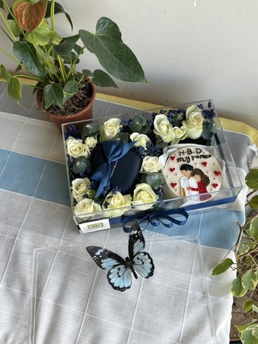 كيكه لنش مع تنسيق بوكس اكريلك