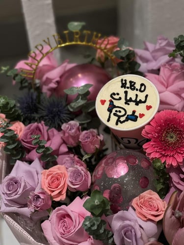 باقه عرض " الشهر " مع الكب كيك