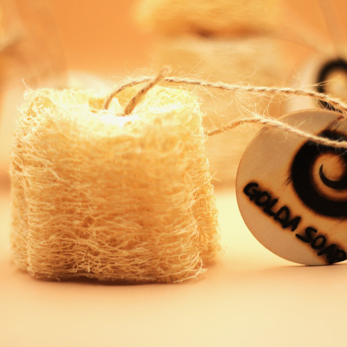 ليفة خشنة للتقشير