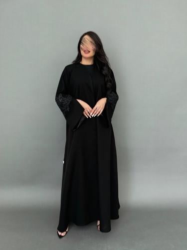 عباية تطريز ورود أسود ( 703 )