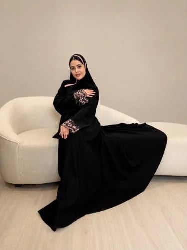 عباية هنوف