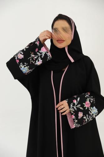 عباية مع تطريز أكمام وردي ( 709 )