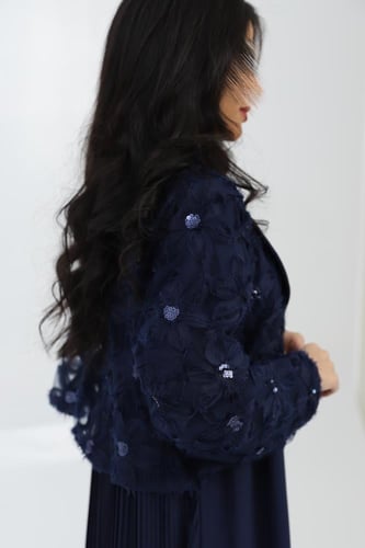 عباية رسمية ورود باللون الأزرق ( 702 )