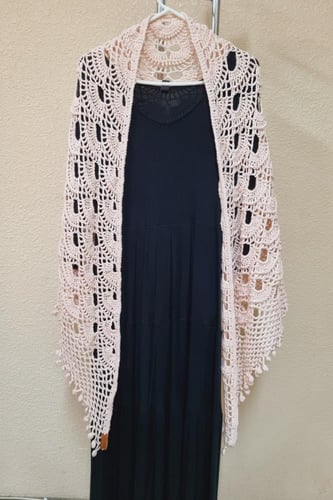 شال مثلث كبير