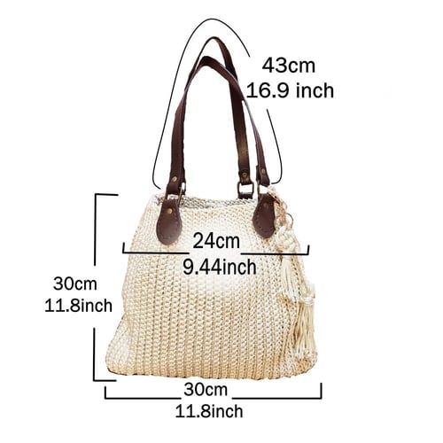 حقيبة يد بلون اللؤلؤ