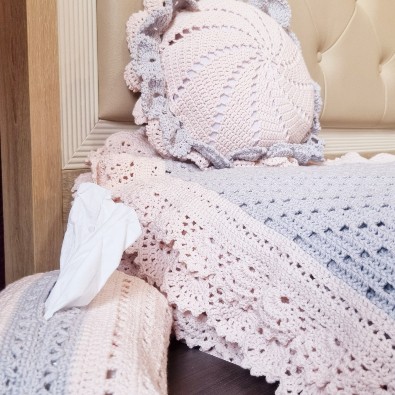 طقم بطانية+وسادة+غلاف مناديل