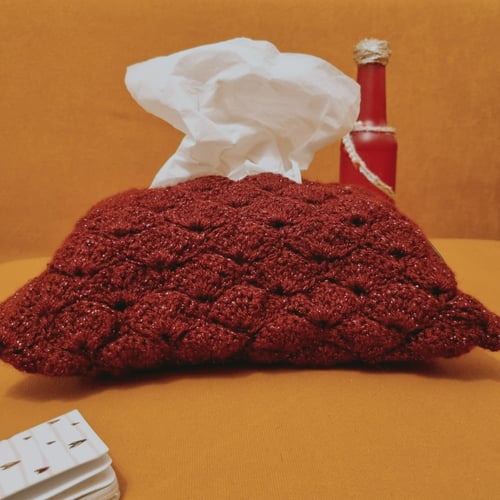 غلاف مناديل احمر