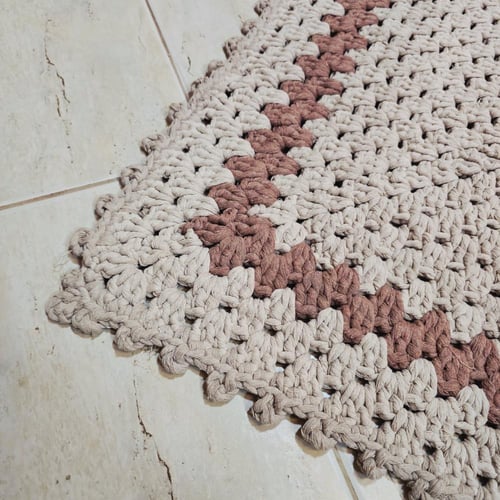 فرشة ارض مكرمية