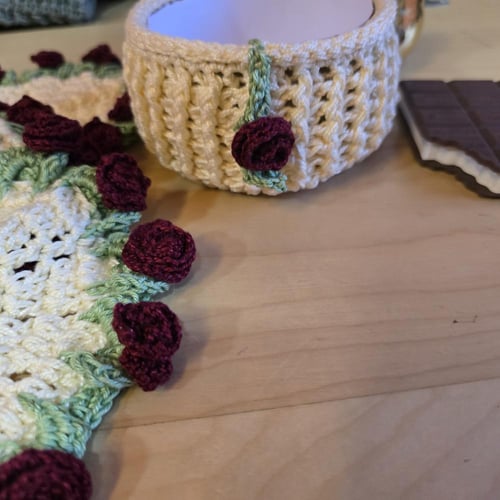 سلة كوستر ورود