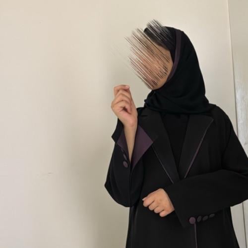 عباية بطرف بنفسجي