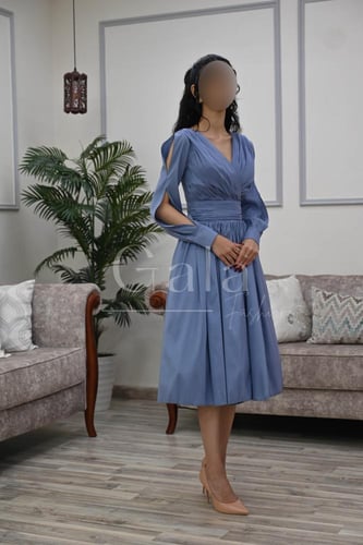 فستان كلوش قصير أكمام