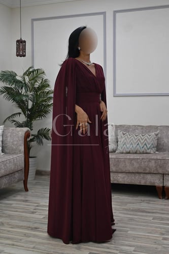 فستان كلوش أكمام مفتوحه