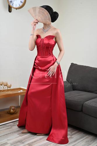 فستان كورسيه فخم بذيل