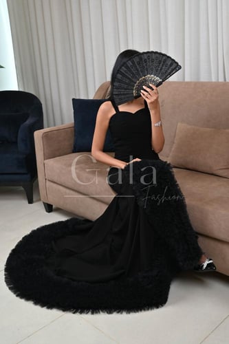 فستان ملكه فخم