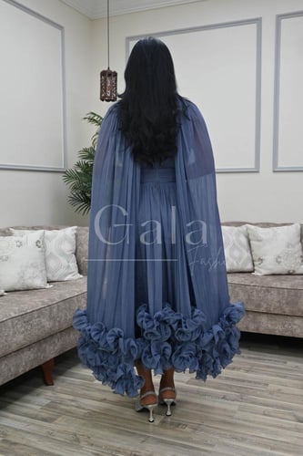 فستان ميدي بأكمام طويله