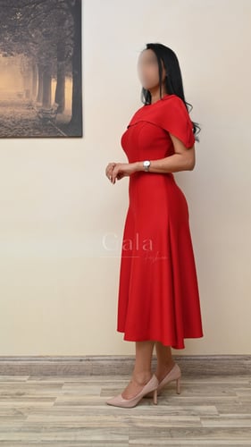 فستان ميدي كلوش اكتاف