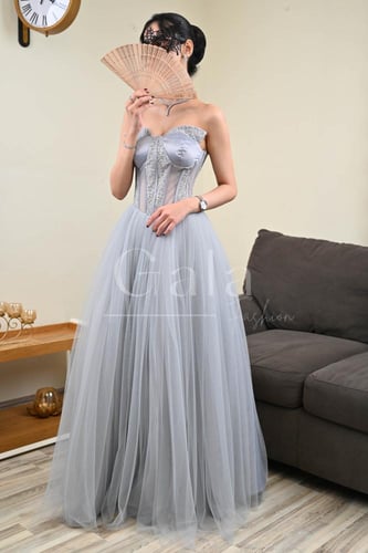 فستان كورسيه منفوش