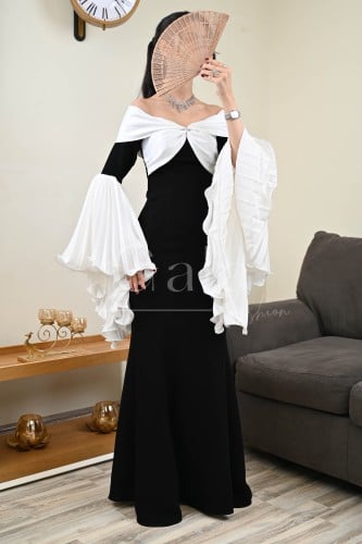 فستان طويل كم كلوش