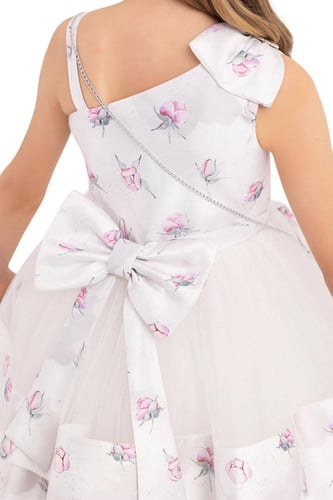 فستان بتلة الورد