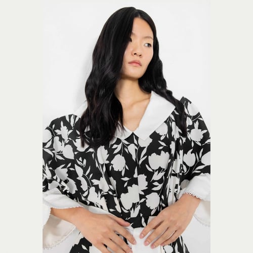 فستان أسود وأبيض Gizia