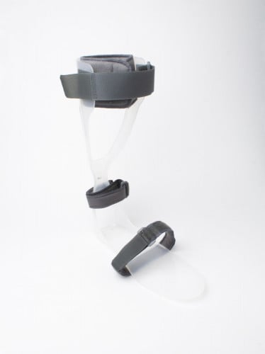 جبيرة حامل لالتواء القدم موديل 1280 DYNA