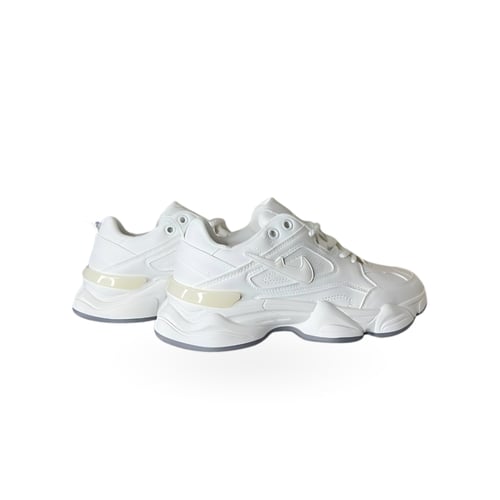 شوز NKTE اللون الأبيض