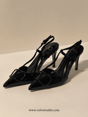 فالنتينو - أسود