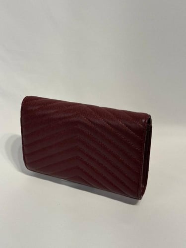 شنطة سان لوران - أحمر