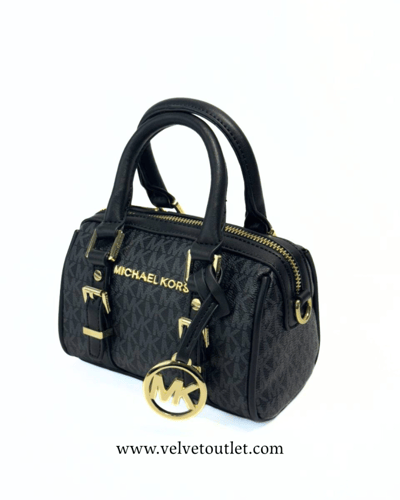 شنطة مايكل كورس