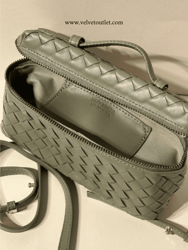 Bottega- أخضر فاتح