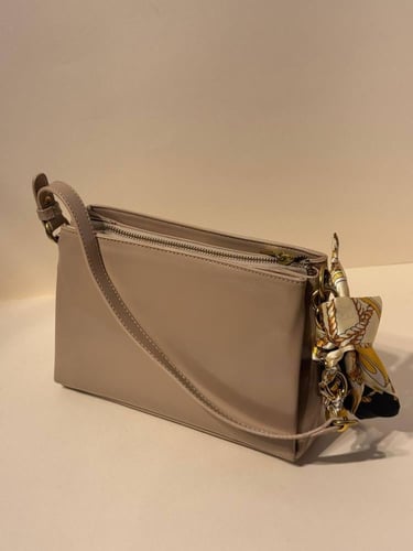 شنطة توري بورش