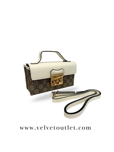 شنطة قوتشي ابيض