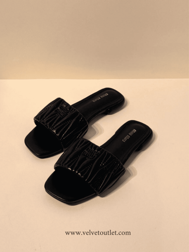 فلات ميو ميو -أسود