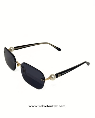 نظارة جيفنشي