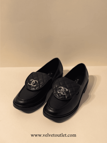 شانيل - أسود بفضي