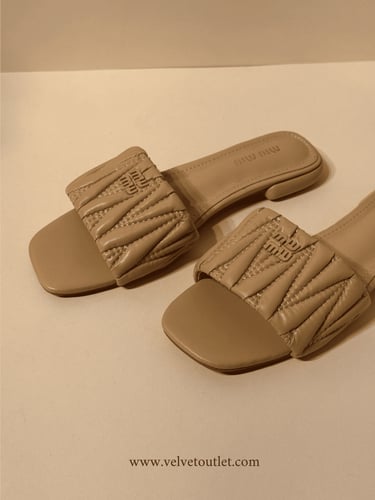 فلات ميو ميو -بيج