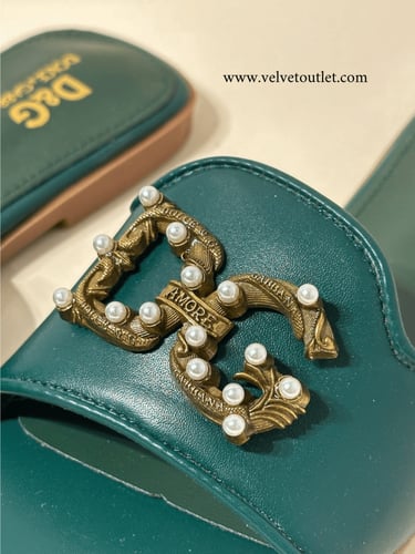 Dolce & Gabbana -أخضر