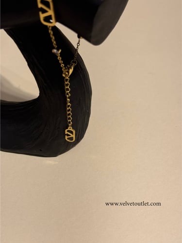 اسوارة فالنتينو