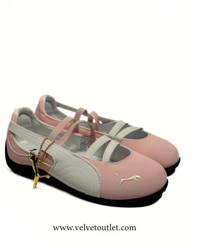 حذاء بوما وردي