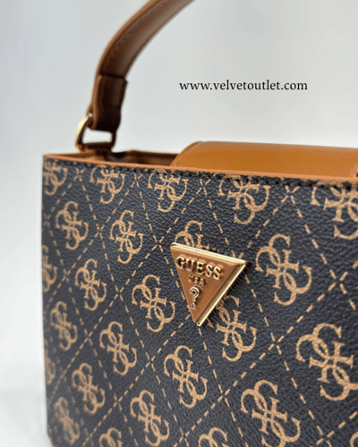 شنطة جيس بني