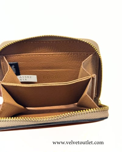 محفظة - كوتش