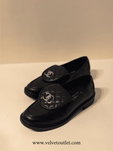 شانيل - أسود بفضي