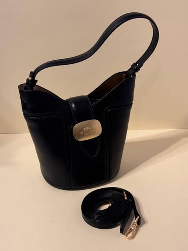 شنطة كوتش- أسود