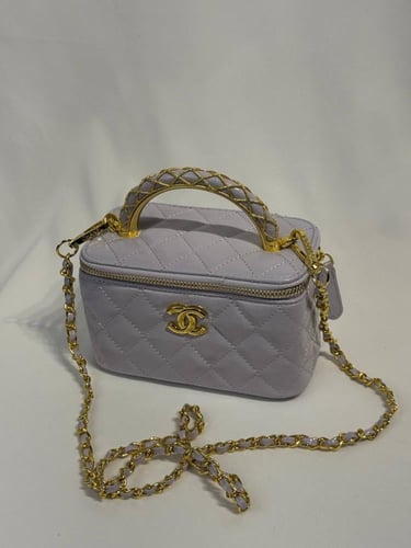 شنطة شانيل بنفسجي