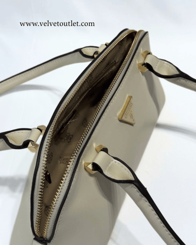 شنطة جيس أوف وايت