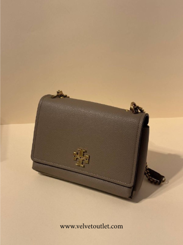 توري بورش -كاكي