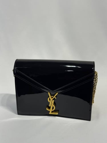 شنطة سان لوران اسود