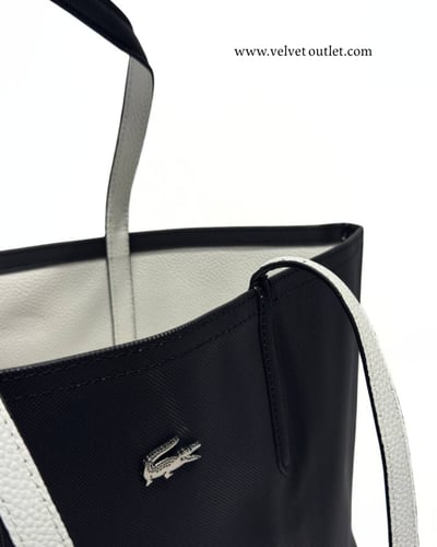 شنطة لاكوست جامعية